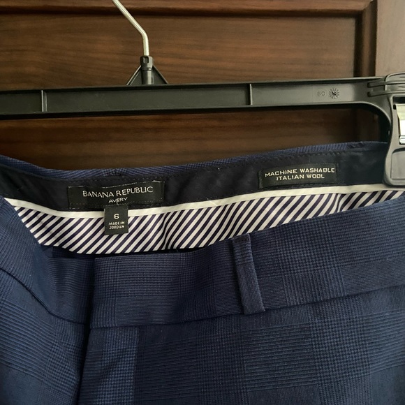 Banana Republic Avery pants, size 6, blue plaid, washable wool - Picture 3 of 3
